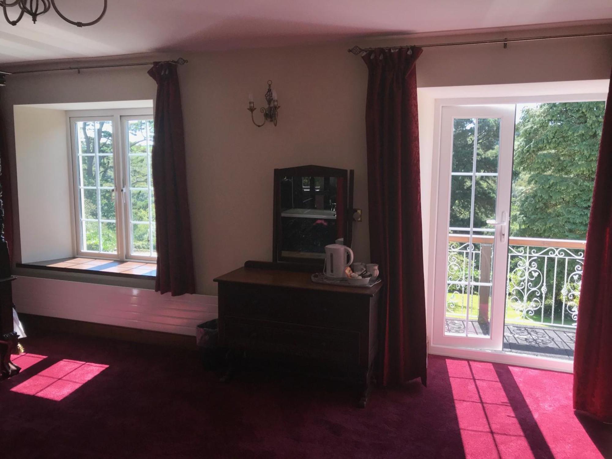 Great Trethew Manor Hotel & Self Catering Lodges 利斯卡德 客房 照片