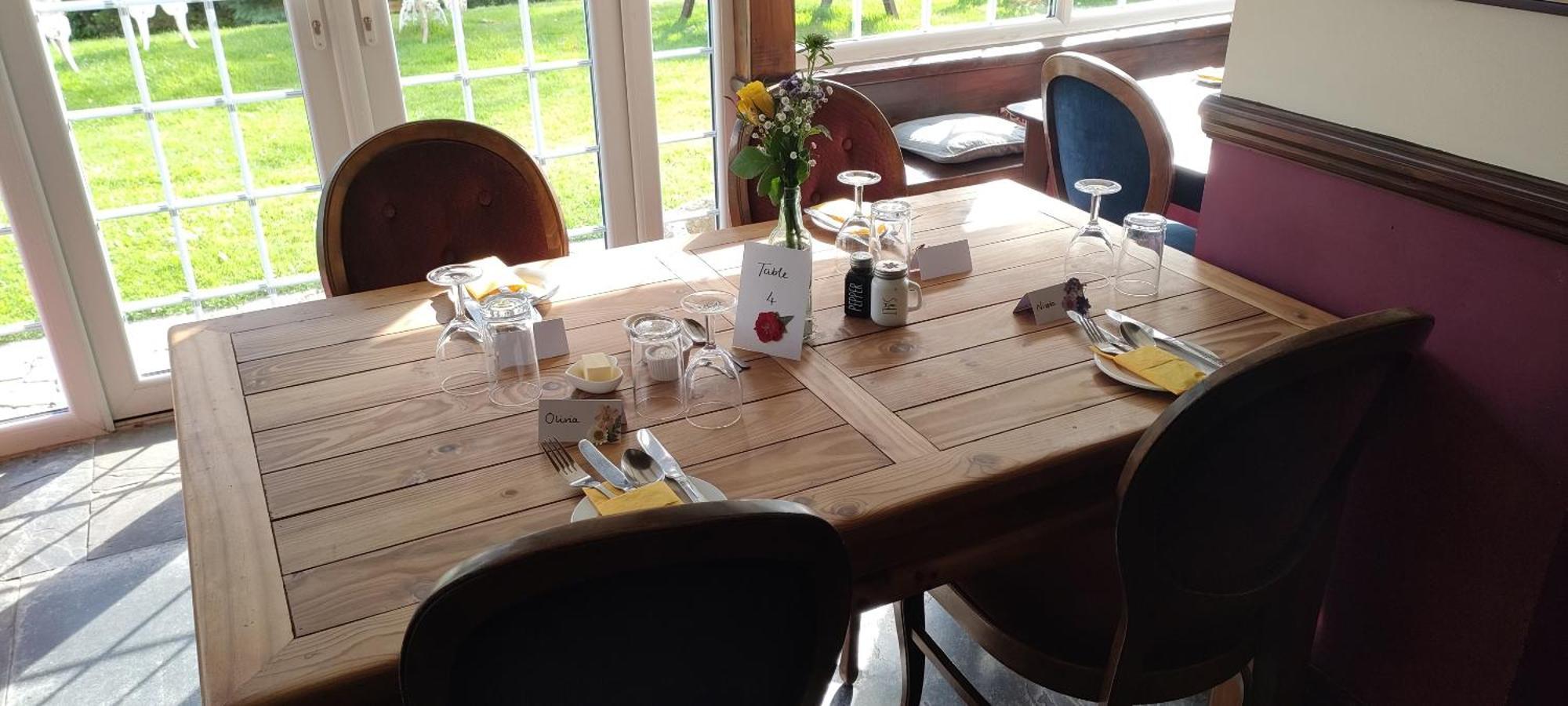 Great Trethew Manor Hotel & Self Catering Lodges 利斯卡德 外观 照片