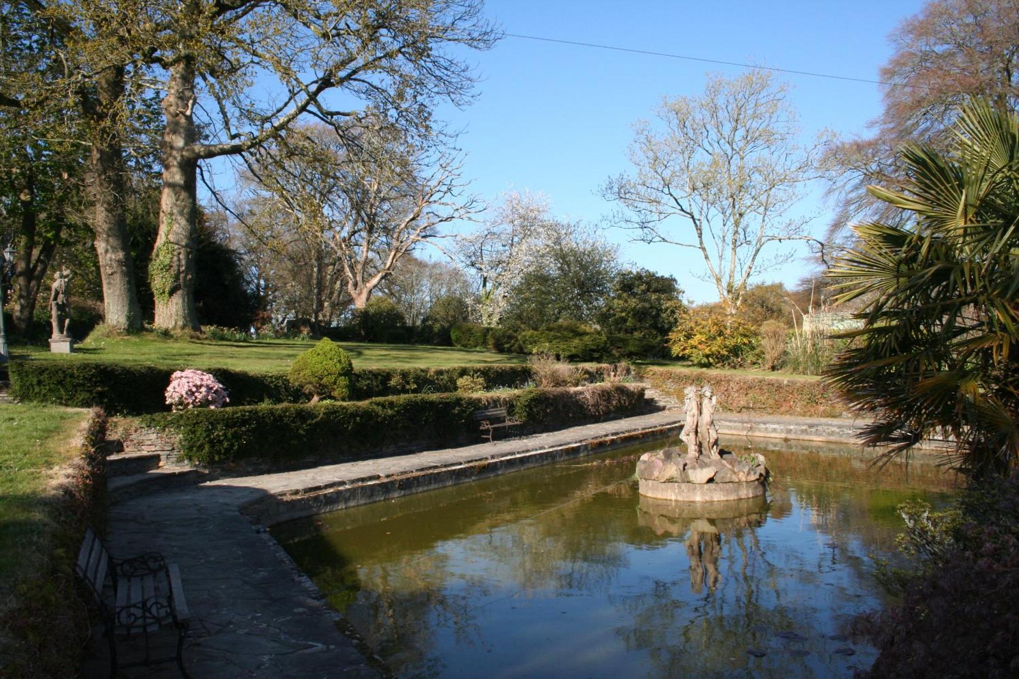 Great Trethew Manor Hotel & Self Catering Lodges 利斯卡德 外观 照片